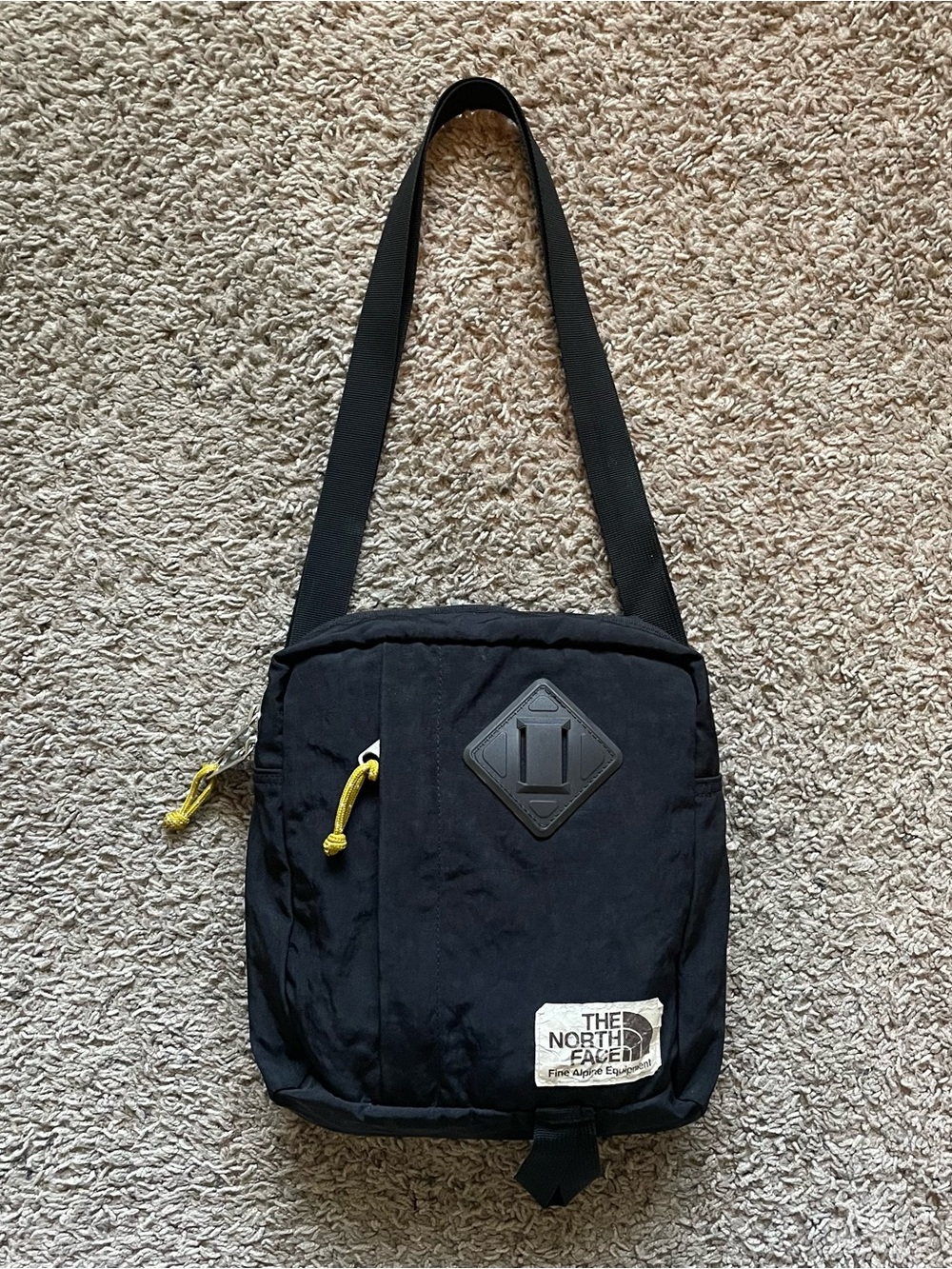 THE NORTH FACE Berkeley Crossbody Bag Black